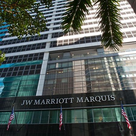 Jw Marriott Marquis Miami Hotel Exterior photo