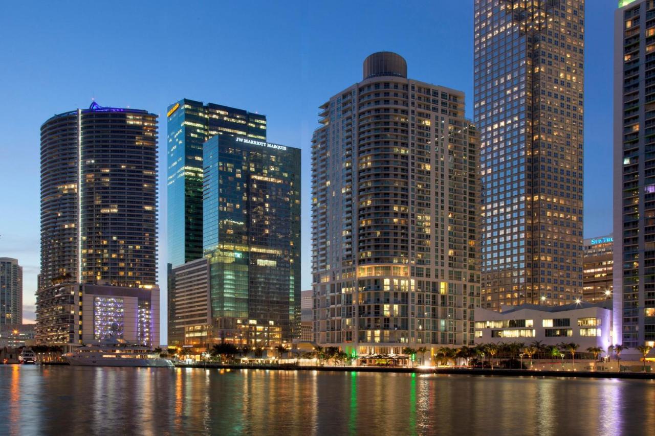 Jw Marriott Marquis Miami Hotel Exterior photo