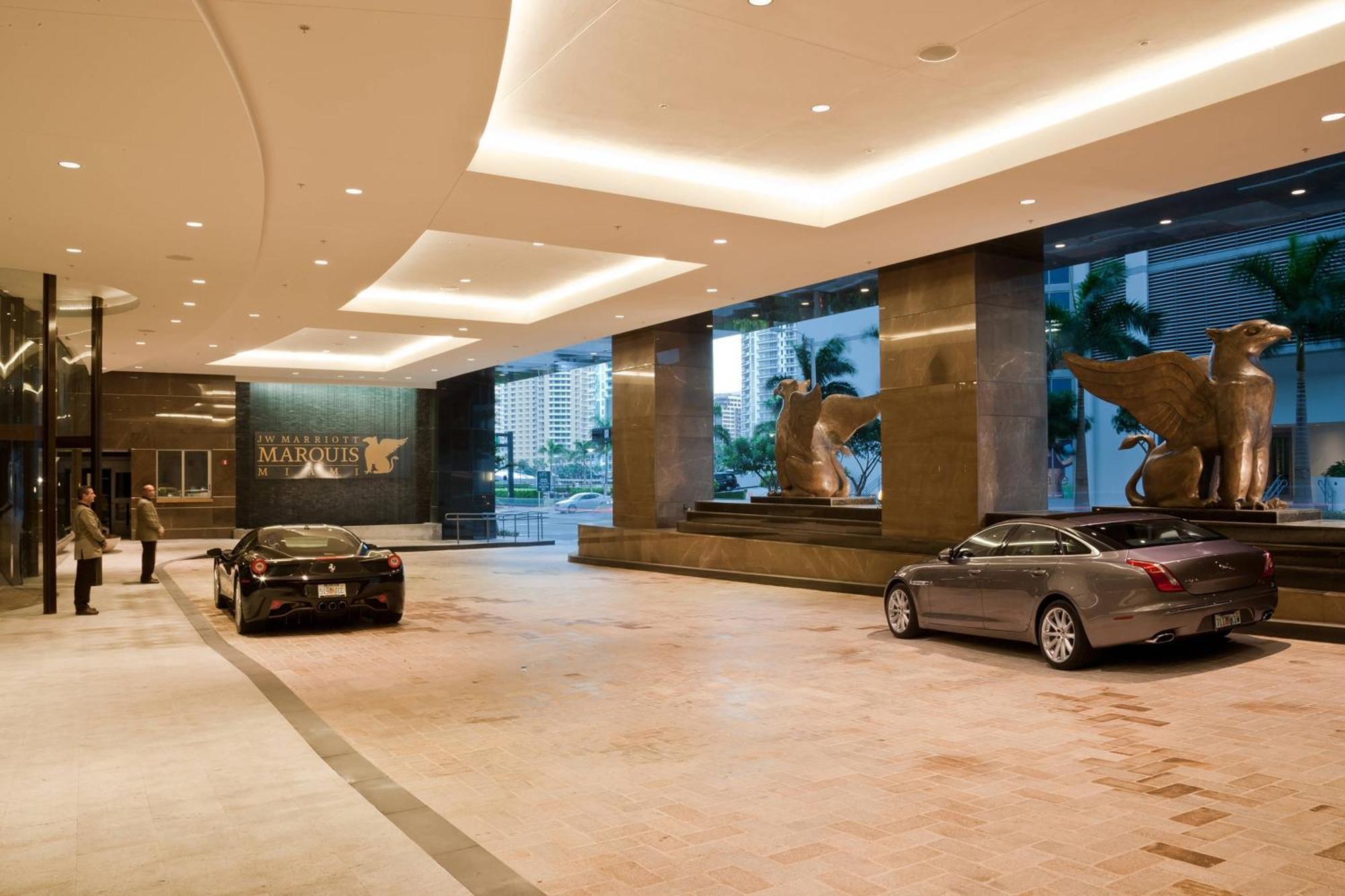 Jw Marriott Marquis Miami Hotel Exterior photo